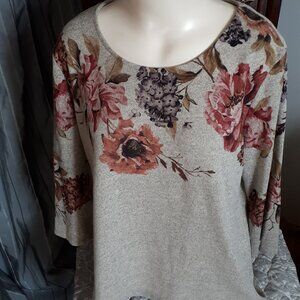Top - Grey with florals - Size XL